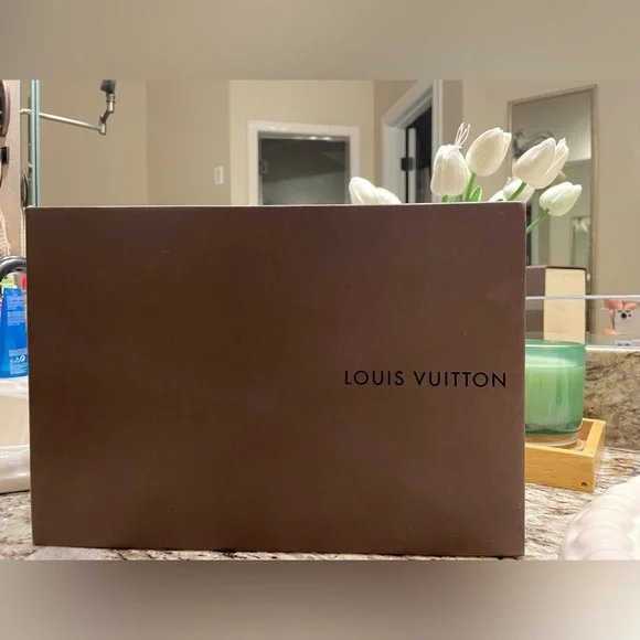 Authentic Louis Vuitton Leather Ballet Flats – Size EU 39 / US 8.5